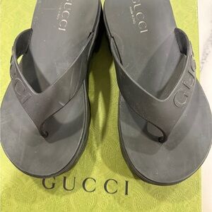 Gucci Black Rubber Platform Flip Flop  SZ 34